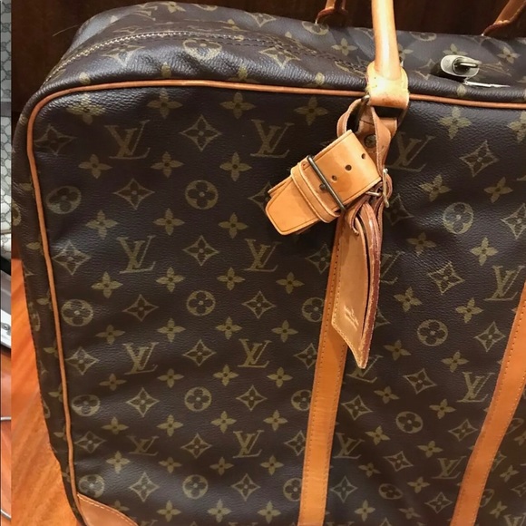 Authentic Vintage LV suitcase. SOLD - Picture 2 of 8
